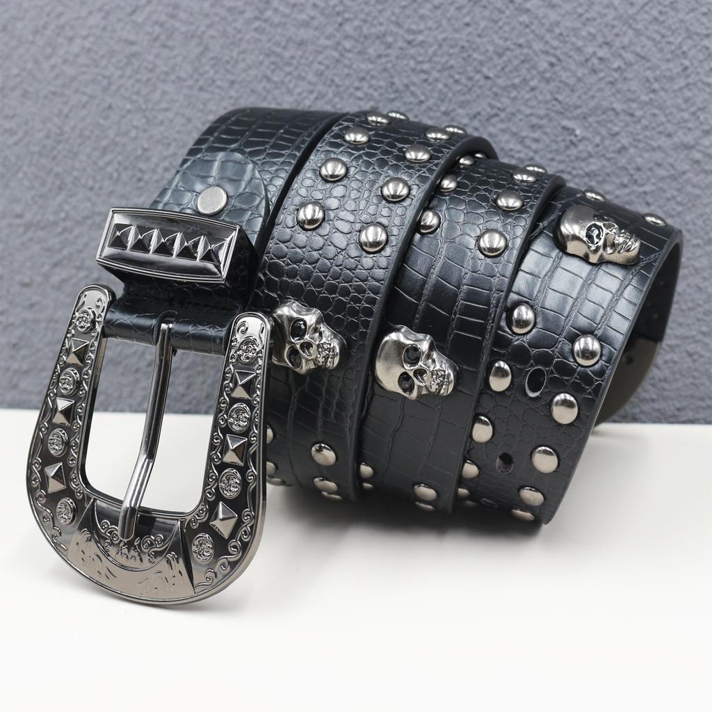 New Belt Versatile Decoration Trendy and Stylish Black Belt Rivet Skull Jeans High-end Lace