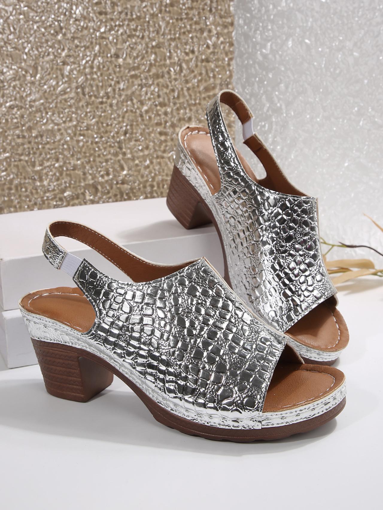 

Fashion New fashionable thick-soled fish-mouth sewn European and American women s slippers with crocodile pattern 43 серебряный