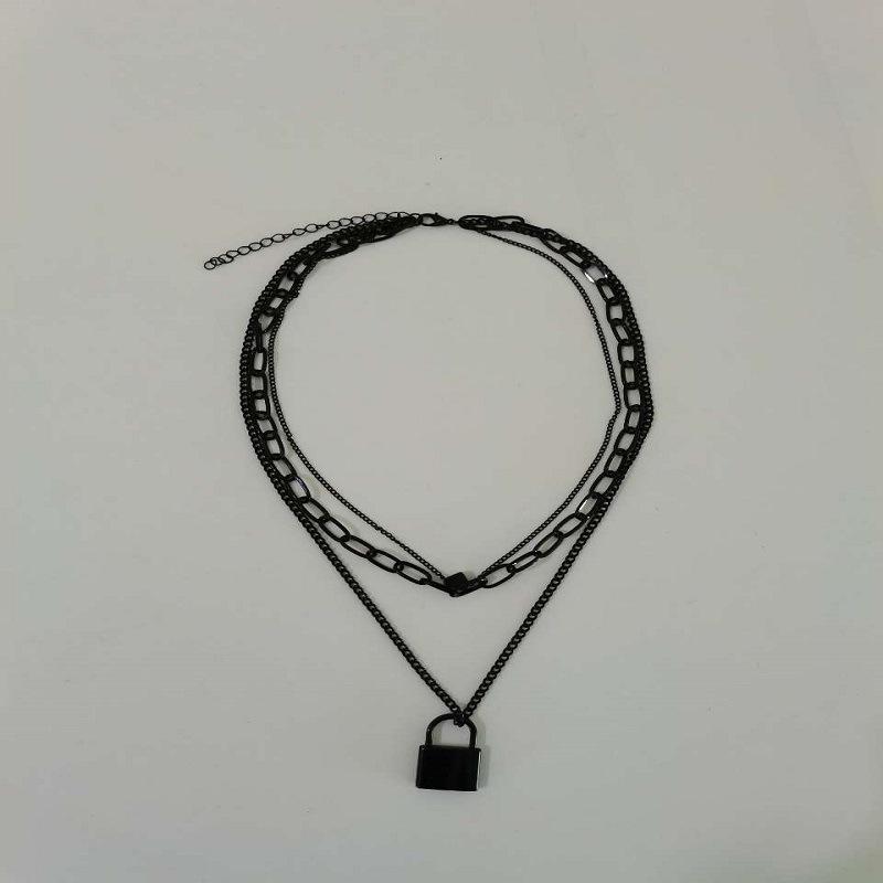 Simple Open Peach Heart Chain Necklace, Sweet And Cool Dark Slightly Inlaid Crescent Moon Tassel Necklace For Women