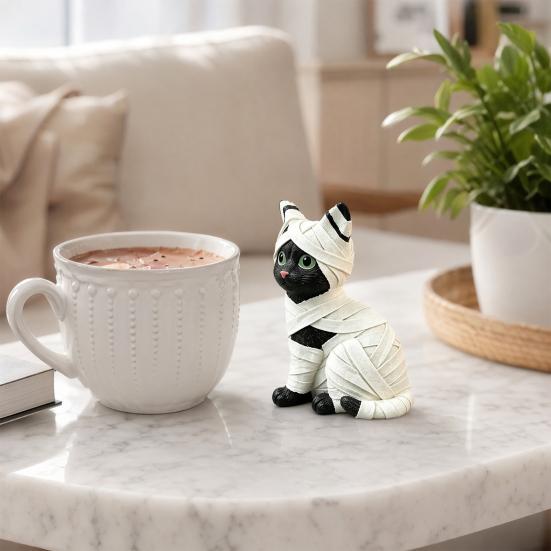 Shelf Halloween Decoration Mummy Black Cat Resin Figurine, Kitten Statue with Big Eyes & Wrapped Bandages, Figurine Cute Desk Ornament for Spooky Home