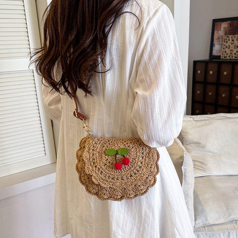 Yogodlns Vintage Woven Straw Handbag New Vacation Style Round Summer Beach Bag Fashion Crossbody Bag Ladies Messenger Bags