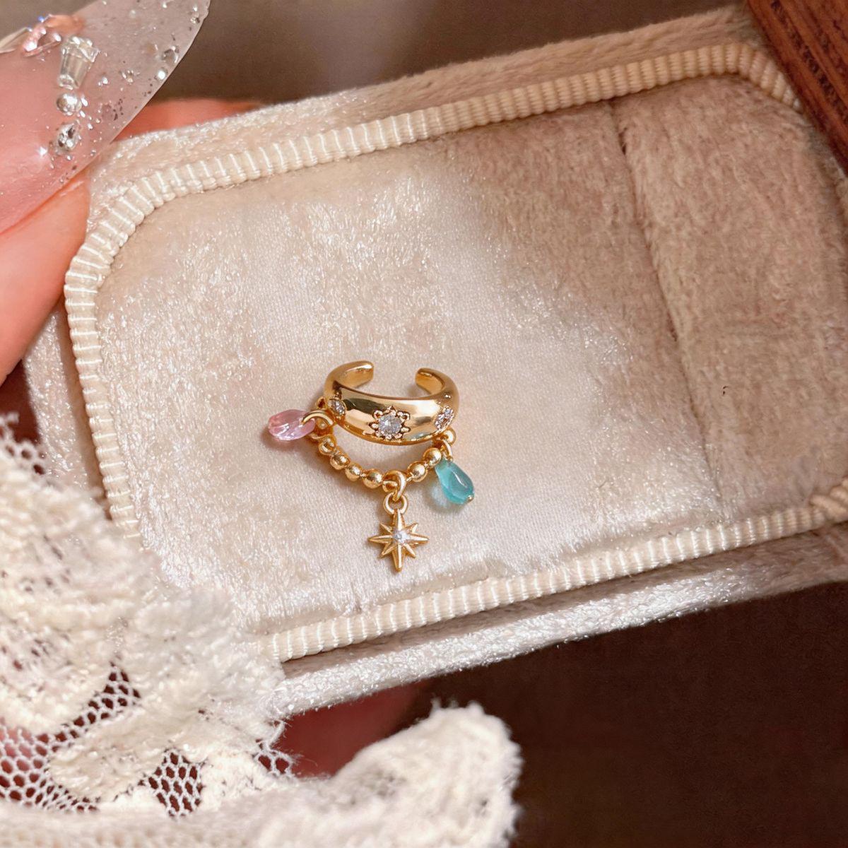 Retro Double-Layer Ear Cuff: No Piercing, Elegant Design, Luxury Earrings for Women