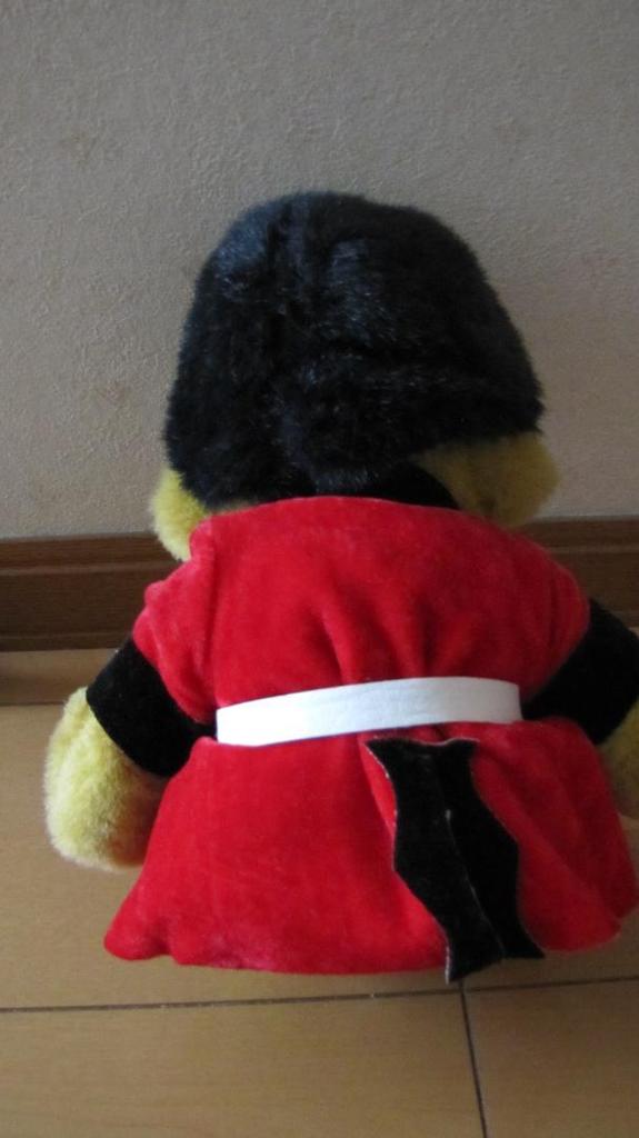 [USED] Harrods Teddy Bear, Royal Guard, Authentic