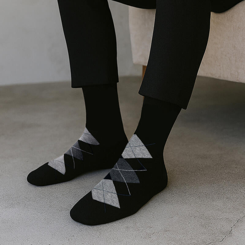 1 Pair of Domestically Produced J1 Men's Comfortable, Non-compression Mid-calf Socks