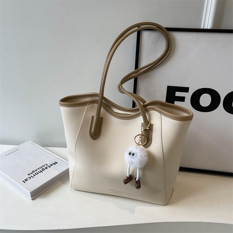 Premium Retro Commuter Bag, New Women's Bag, Simple and Versatile Shoulder Bag, Fashion Trend Tote Bag