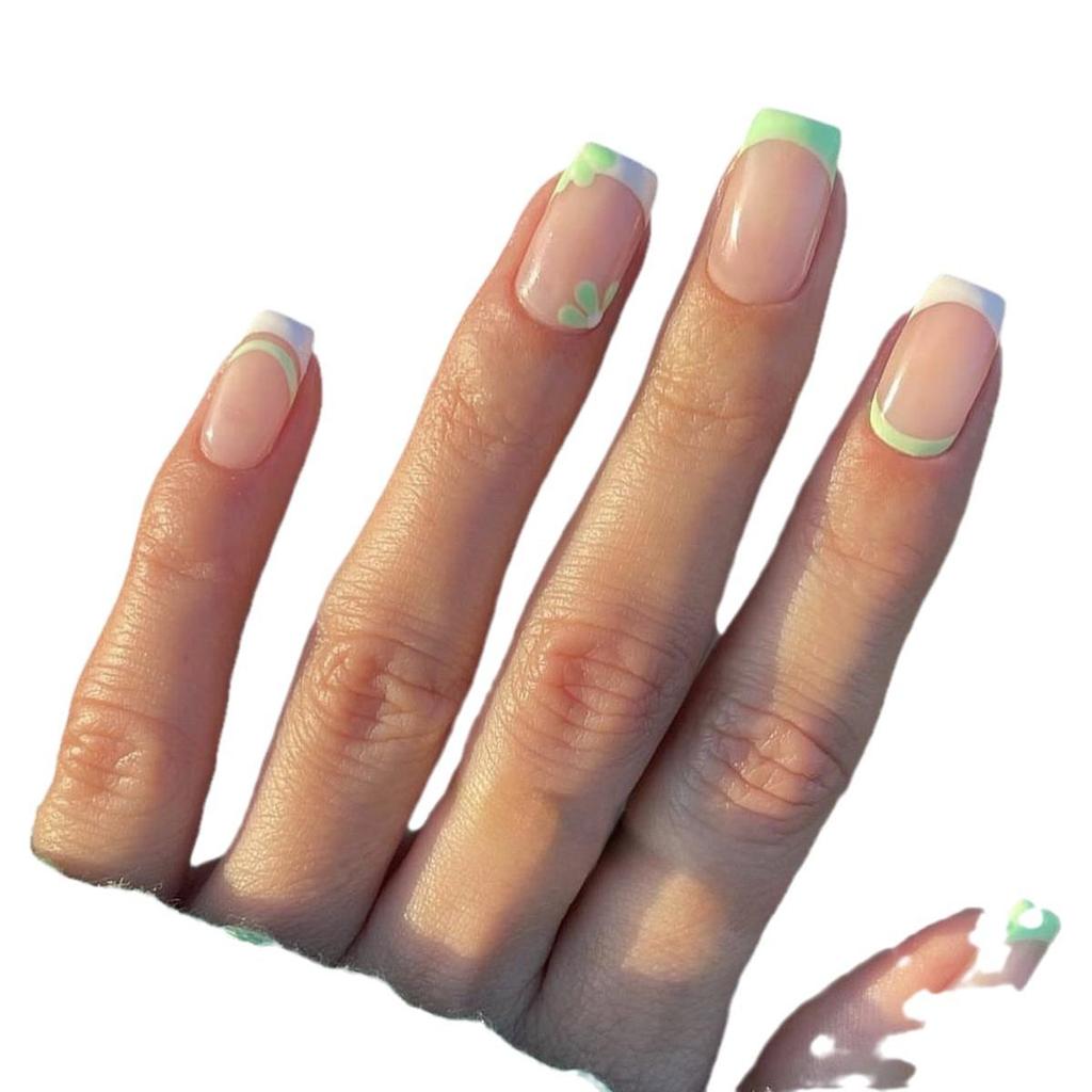 Frühlingsblume Französische Kante Aufhellende Aufklebenägel, Niedliche Kurze und Zarte Falsche Nägel