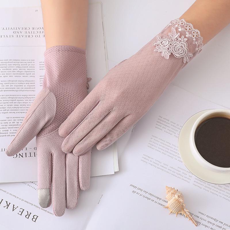 Women's Summer Lace Sunscreen Gloves - Thin, Breathable, Touchscreen, Elastic, Short Ice Silk for Driving and Riding.