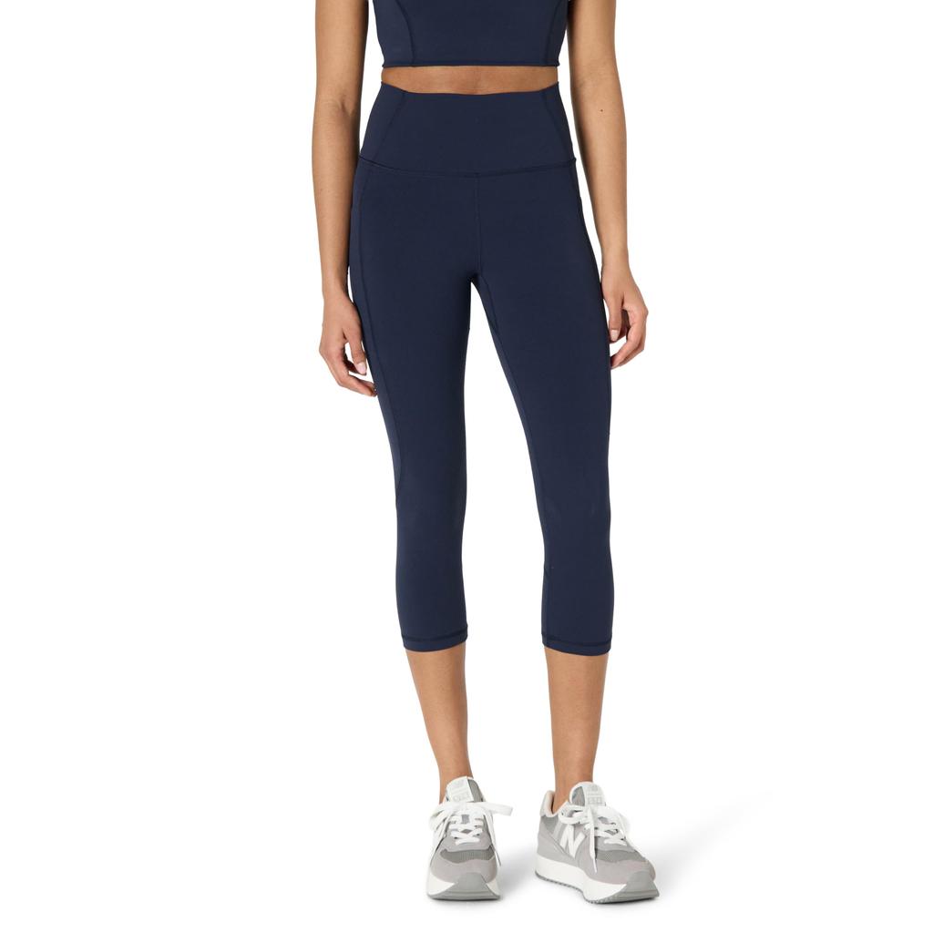 Amazon Essentials Capri Leggings with Super Perfect for and the Size L Women's High-Waisted Pockets, Moisture-Wicking Fabric, Breathable, Cool, Soft,