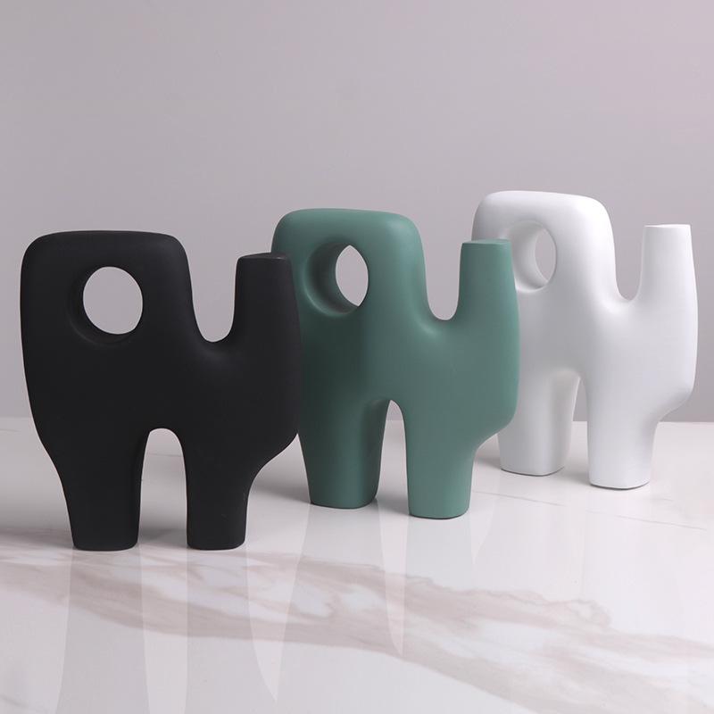 Simple Modern Colorful Resin Abstract Ornaments Indoor Home Living Room Table Art Designer Geometric Ornaments