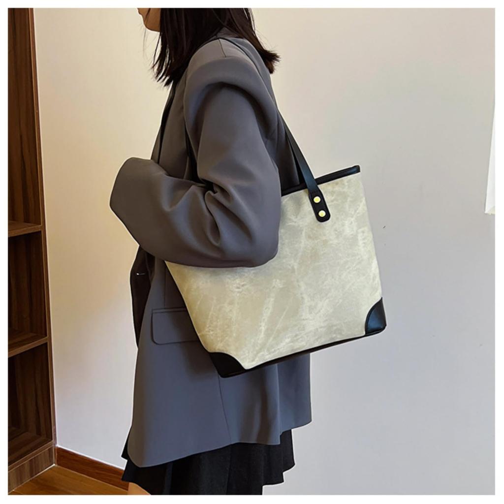 Nestkanina Tote Bag, Stylish, Simple, Women's Shoulder Bag, Cute, One-Shoulder Tote Bag, Lightweight, Perfect for Autumn and Winter, BG028 (Black)
