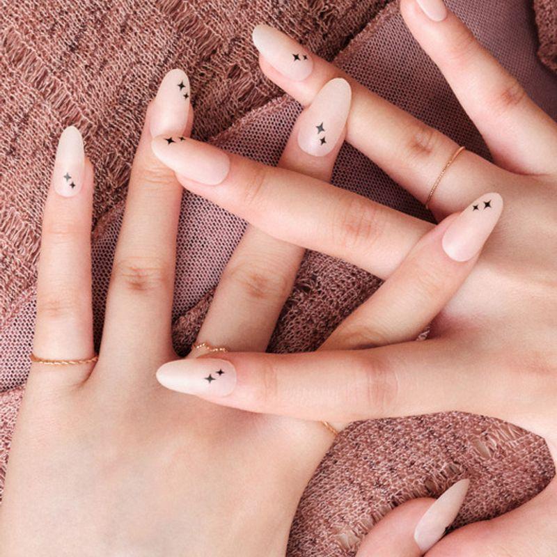 MUZMAK Reusable Nail Tips Popping (Almond) single