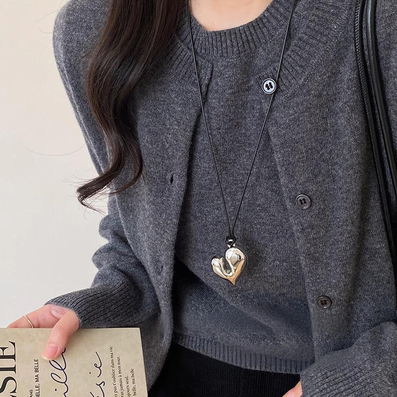 

Кольє Серце Рейни: Висококласний жіночий чорний мотузковий чокер - Довга підвіска для весни та осені