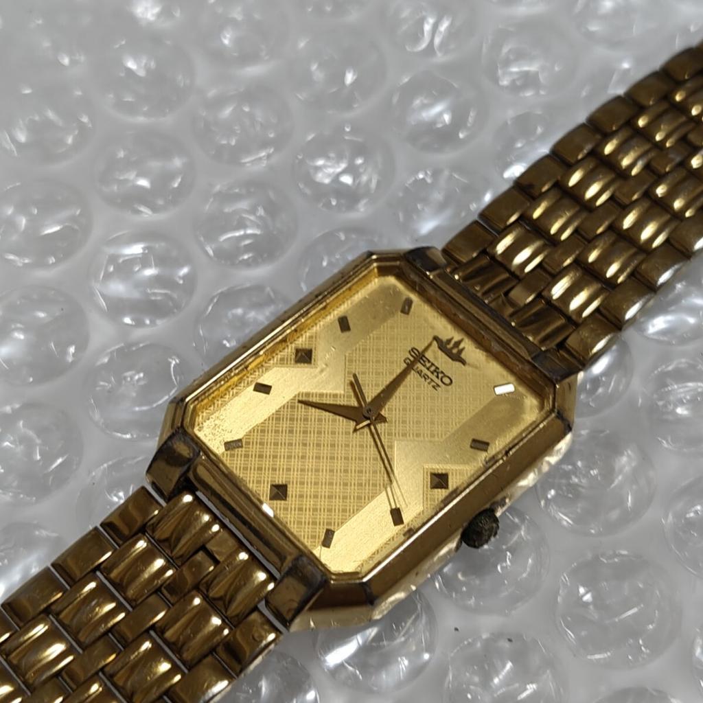 SEIKO Gold Quartz Watch Square Watch Management K26S moving [Working Condition] Men's V701-5J30