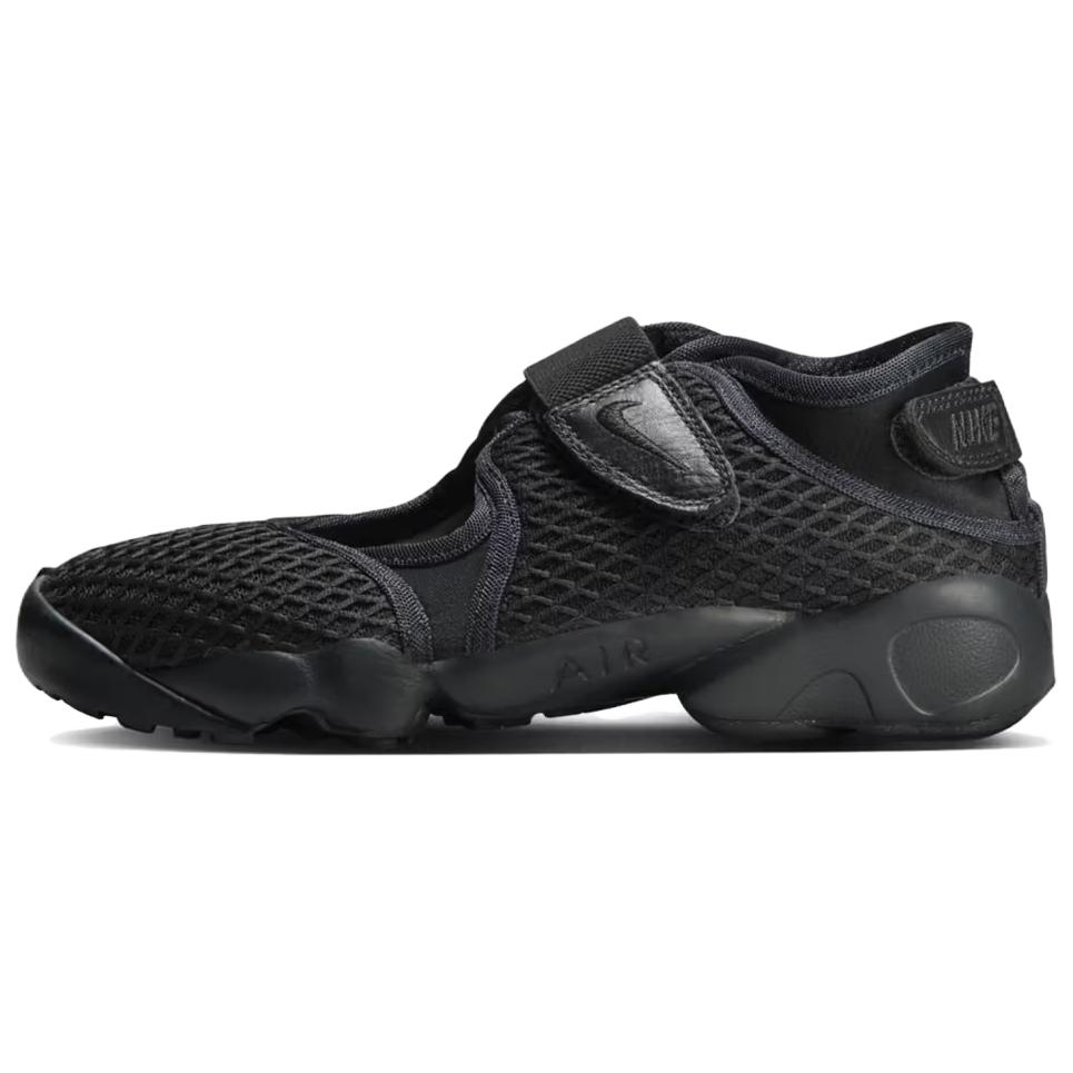 Nike Dámské tenisky Air Rift Triple Black HM8288-001