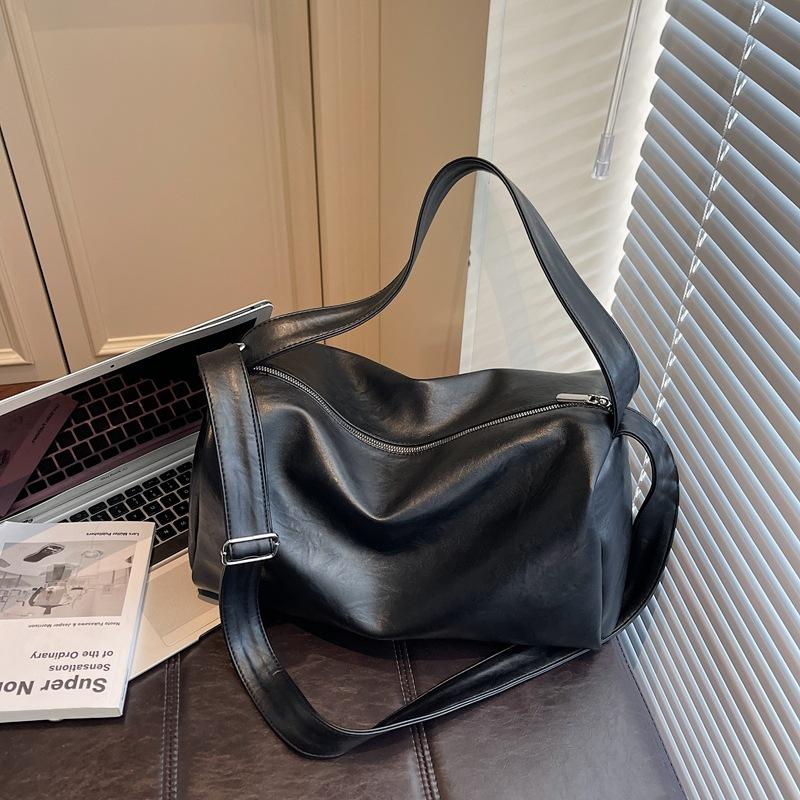 Popular Bags Women's Large-capacity Autumn and Winter Versatile Simple Messenger Bags Commuter Pillow Bags