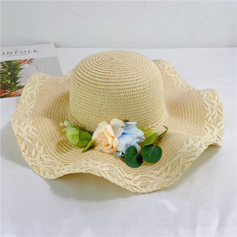 Straw hat female summer small fresh flower seaside beach hat twist edge sun hat sun protection sun hat