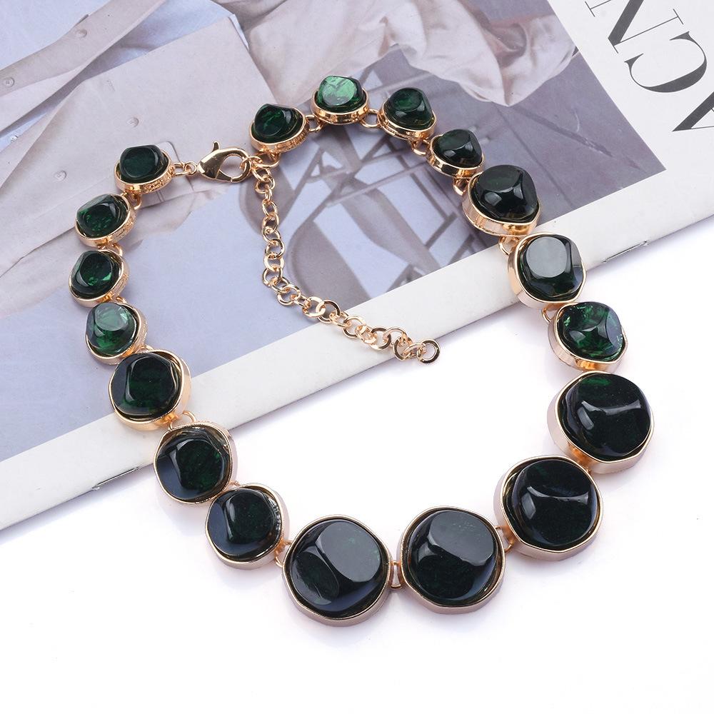 Exaggerated Alloy Acrylic Neck Chain Electroplated Round Geometric Necklace Female Luxury