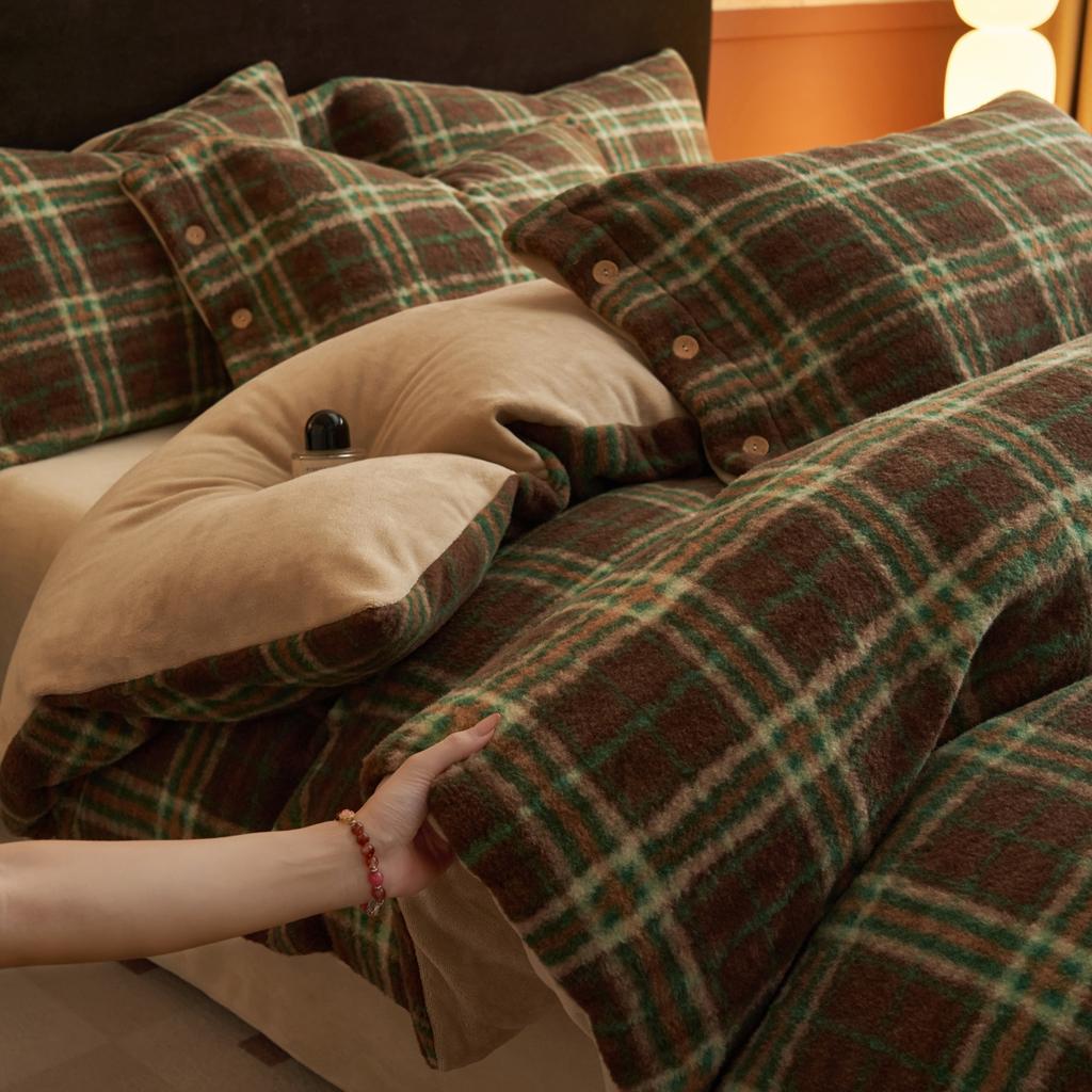 Imitation Cashmere Four-Piece Set, Thickened Milk Fleece Bed Sheet, Quilt Cover, Double-Sided Coral Fleece Bed Hat, Bedding