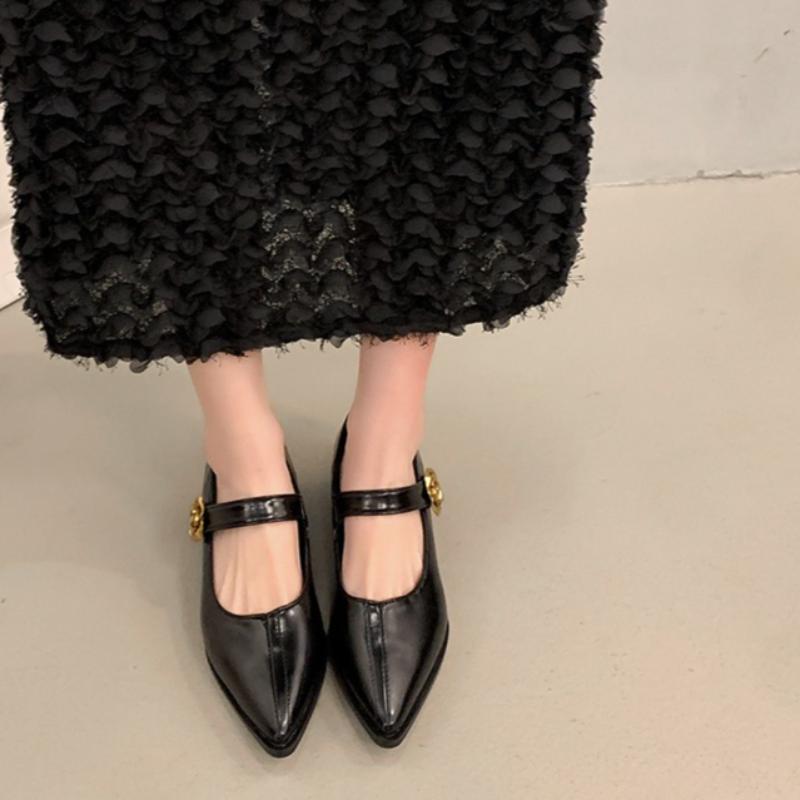 Fashion Women's Square Low Top Shoes Women's Fashion Pointed Shallow Mouth Metal Flower Line with Anti-slip and Anti-wear Kitten Heels