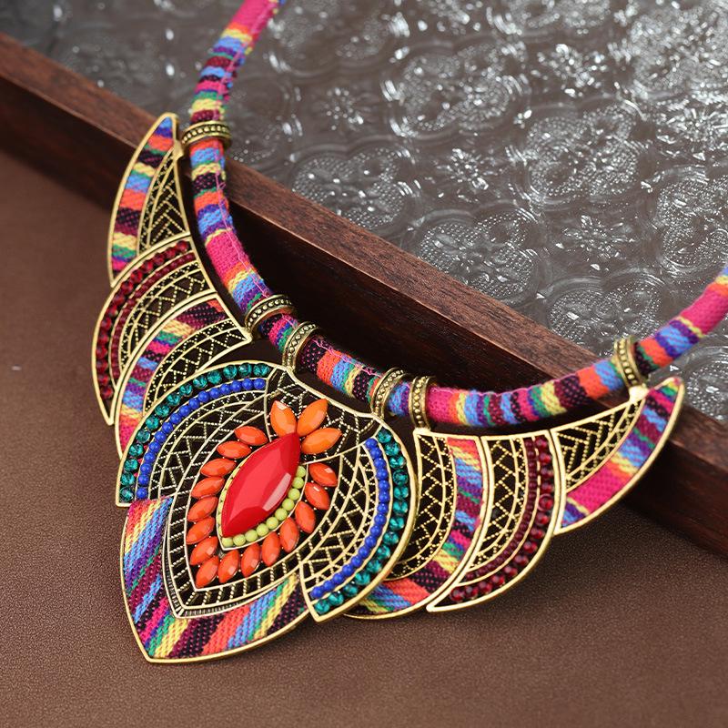 Trendy Colorful Ethnic Bohemian Necklace with Braided Rope and Inlaid Diamonds