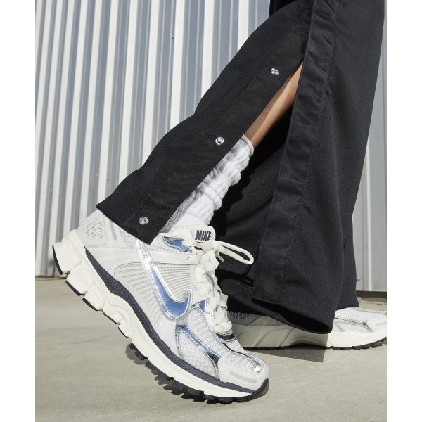 Nike Air Zoom Vomero 5 Photon Dust Metallic Silver Women Sneakers Chrome Gridiron Sail FD0884-025