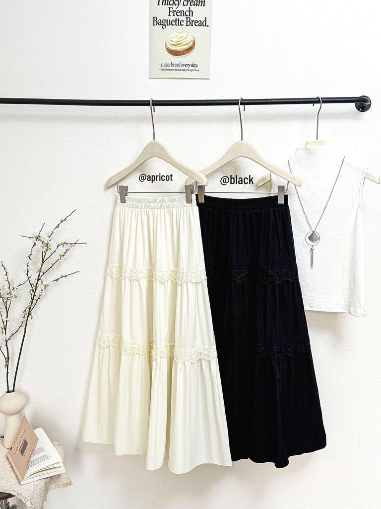 Ballet-Inspired White Lace Patchwork A-line Midi Skirt for Spring/Summer 2026