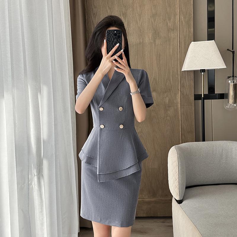 Women's Summer Short-Sleeve Suit Set - Elegant, High-End Professional Attire for Front Desk Managers
