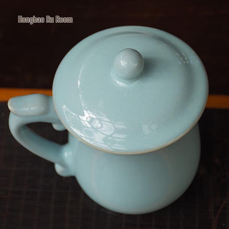 Ru Kiln Celadon Teacup with Lid