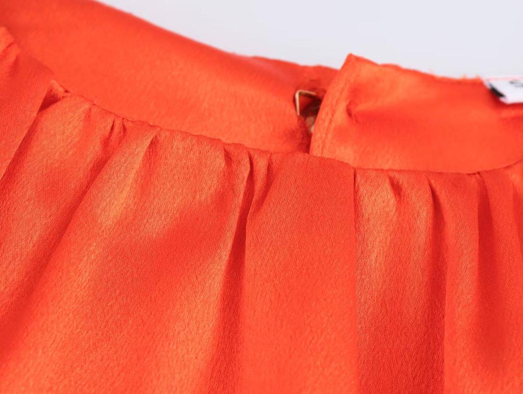 2025 Spring Women's European & American Style Pleated Satin Midi Dress with Decorative Buckle