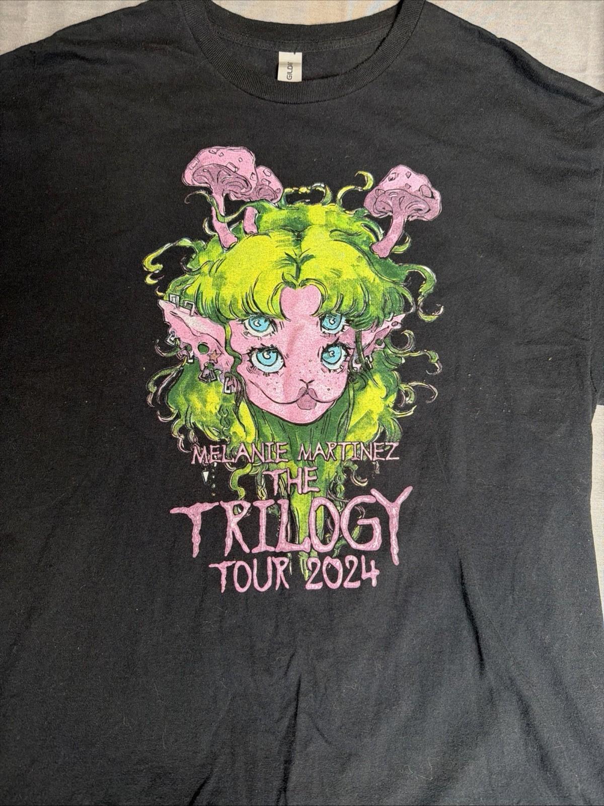 Melanie Martinez The Trilogy Tour 2024 Tour Shirt Size XL. New Condition S