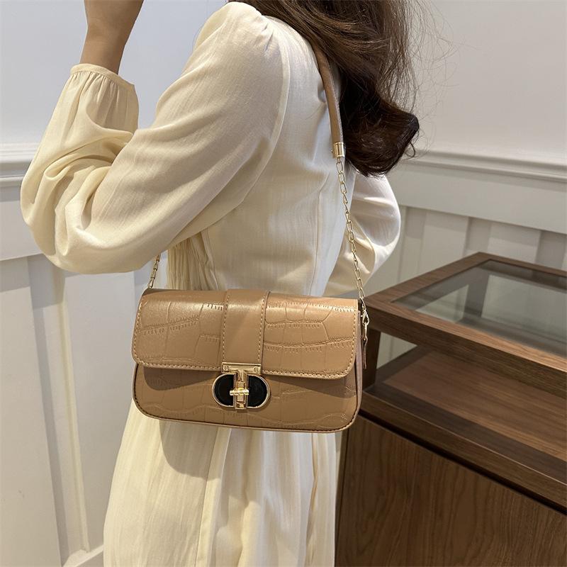 Popular Shoulder Bag 2025 Summer Korean Version New Hand Carry Small Square Bag Messenger Bag Women's Retro Simple Bag Women