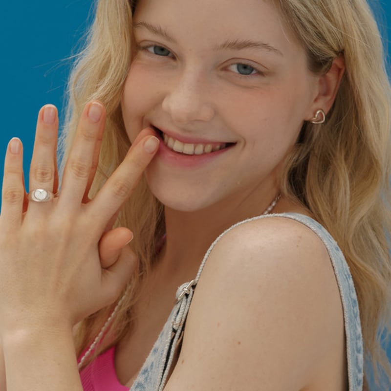 OOV LOVE HEART RING (SILVER)
