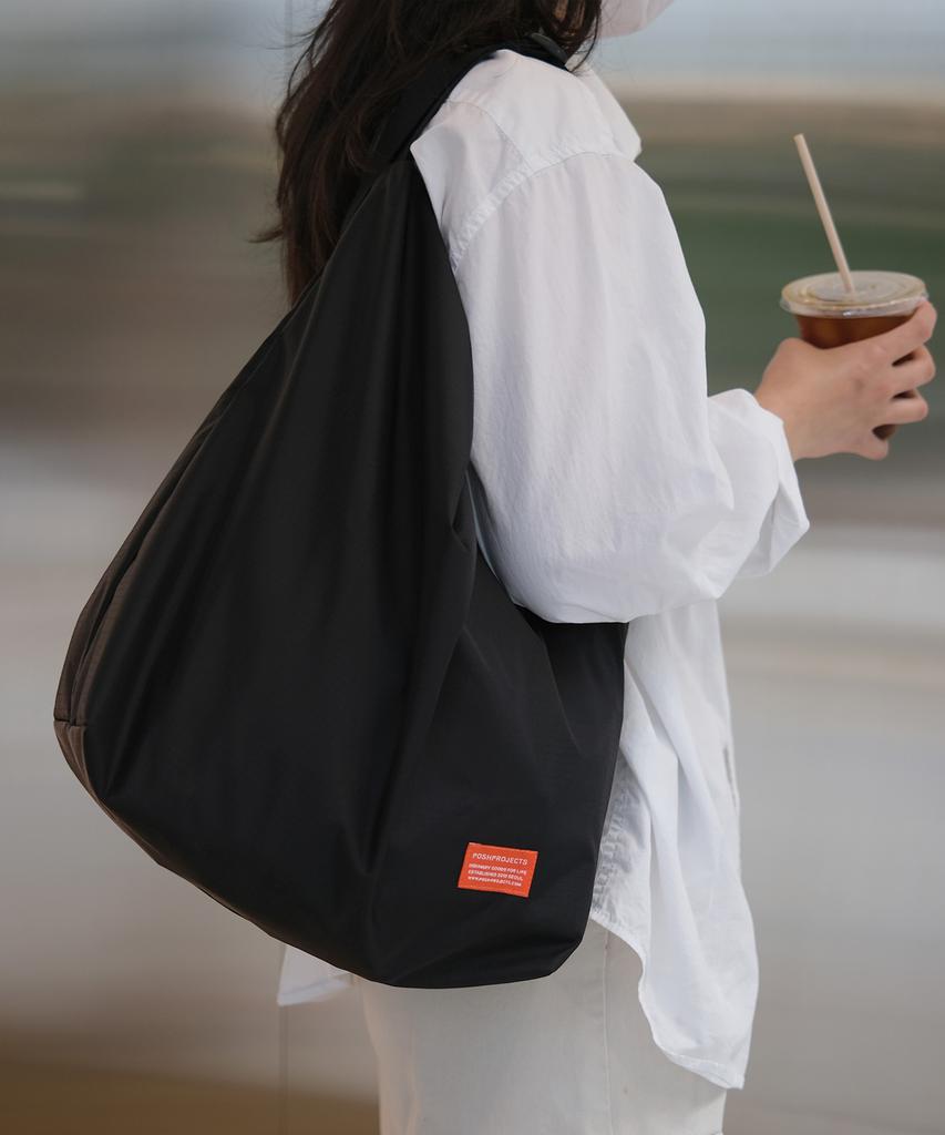 Posh-Projects F137 Kangaroo Bag Large Black
