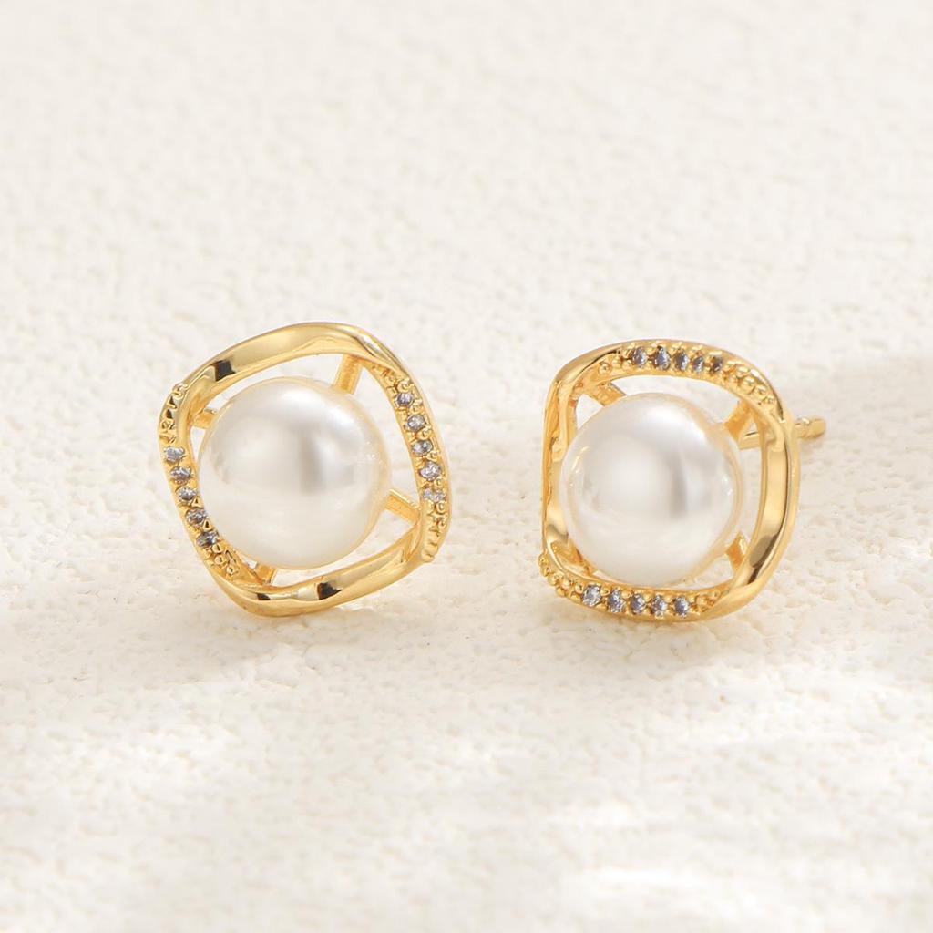 LNCHRAN Gold Rhombus Frame Faux Pearl & Zirconia Stud Earrings
