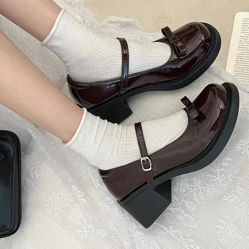 Round Toe Mid Heel Women Shoes 2024 Spring New Black Patent Leather Mary Jane Shoes Japanese Lolita Women's Pumps Zapatos Mujer