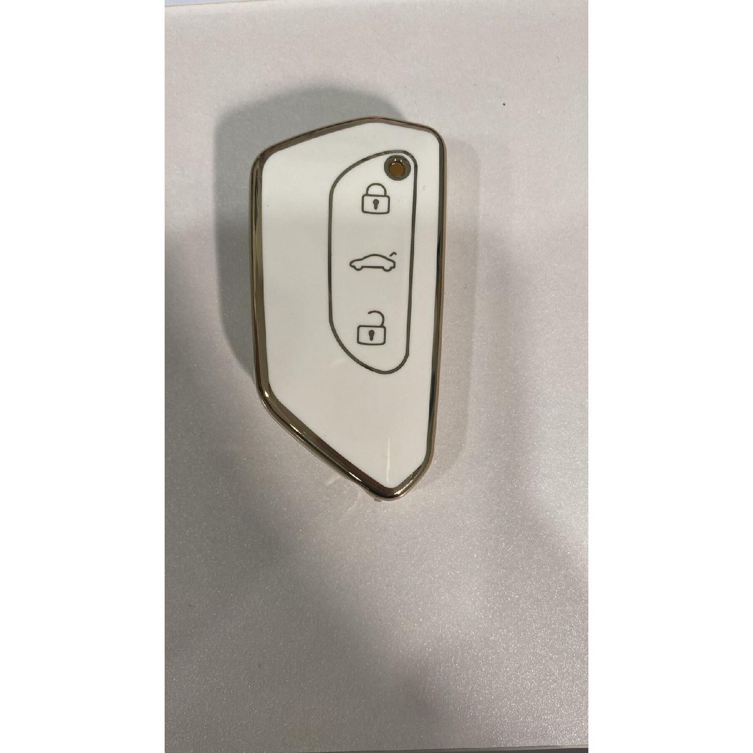 

Силиконовая наклейка на автомобиль Volkswagen Nano