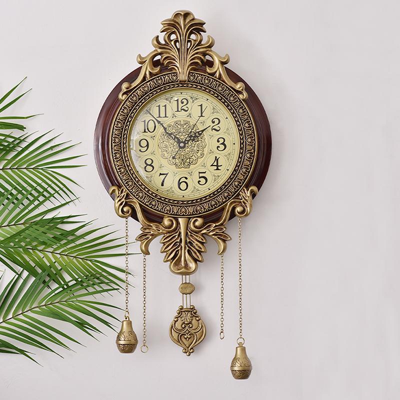 Creative Solid Wood Silent Wall Clock European-style Large Personalized Quartz Clock Fashion Simple Living Room Clock.