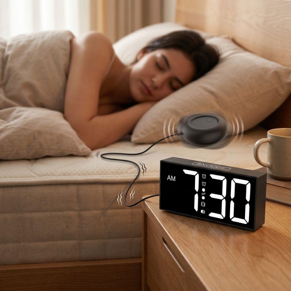 Super Loud Vibrating Electronic Alarm Clock Adjustable Brightness Table Clock Student