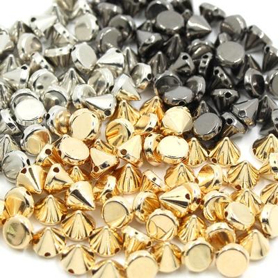 100 Adet 10mm Koni Plastik Sivri ve Çıtçıt 2 Delikli Dikiş CCB Deri Perçinler Gümüş Altın Siyah Punk DIY El Sanatları Çantalar için