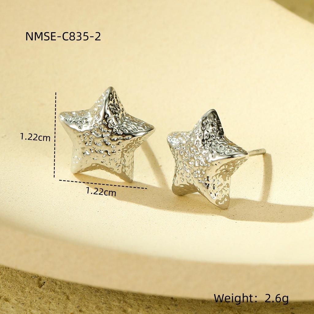 GEMCHIC Women's Hammered Five-Point Star Earrings, Vintage Style, 18K Gold Plated Stainless Steel Stud Earrings for Daily & Party