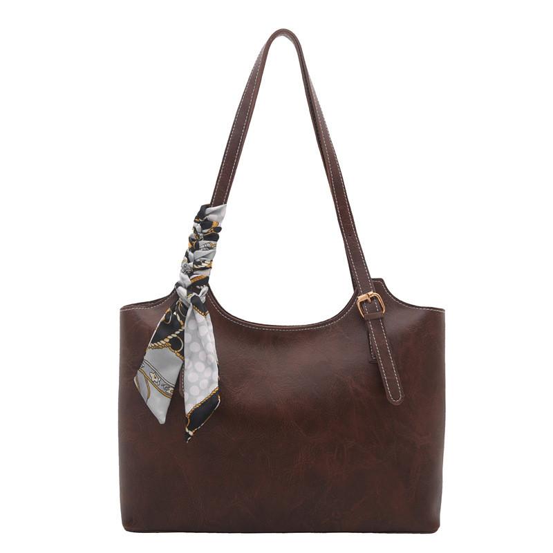 Vintage Style Handheld Shoulder Bag With Zipper Closure For Commuting