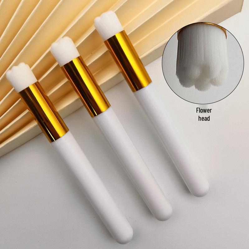 Angled Nose Shadow & Eyelash Cleaning Brush - Blackhead Remover, Makeup & Beauty Tool