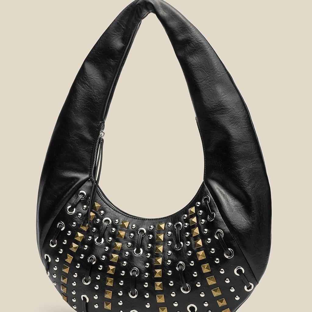 Women's Bag, European and American Punk Style Heavy Industry Rivet Hand-held Shoulder Bag, New Large Capacity Women's Armpit Bag