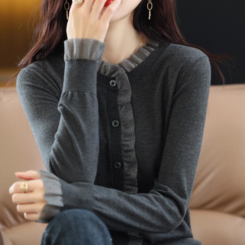 New Sweater Knitted Cardigan Jacket Bottoming Shirt Women's Fashion Short Top Fashionable Outer Thin