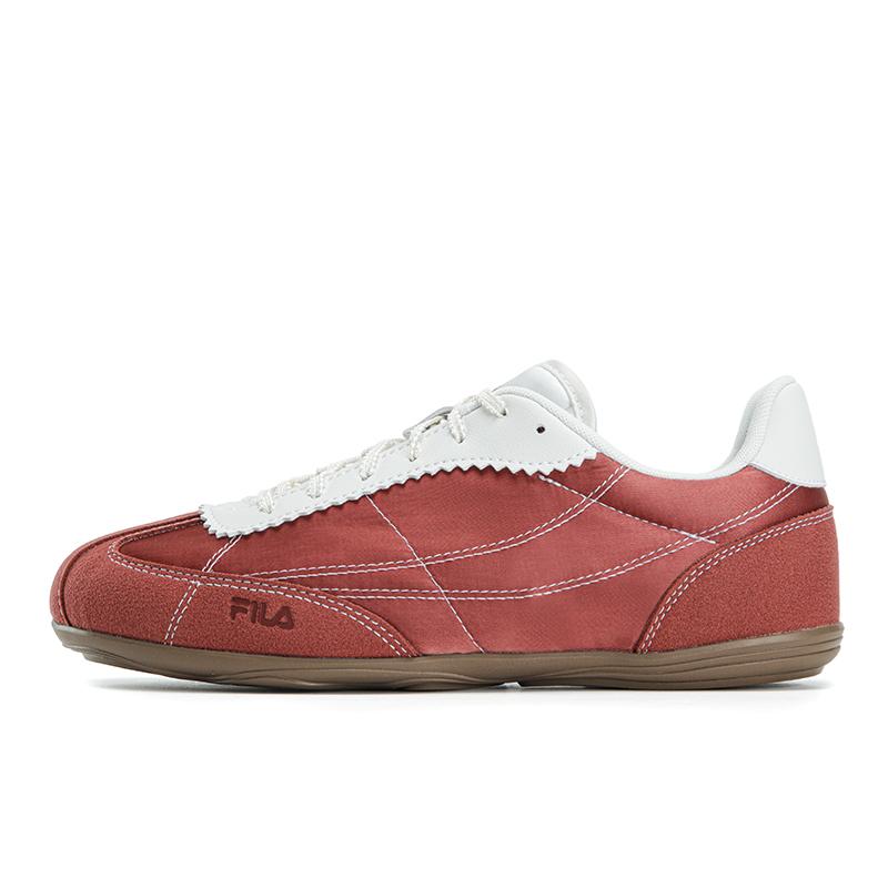 FILA LIPPER Abrasion Resistant Lightweight Low top German Army Trainers Women s Ripe Persimmon Red/Medium White F12W622111FTB 38