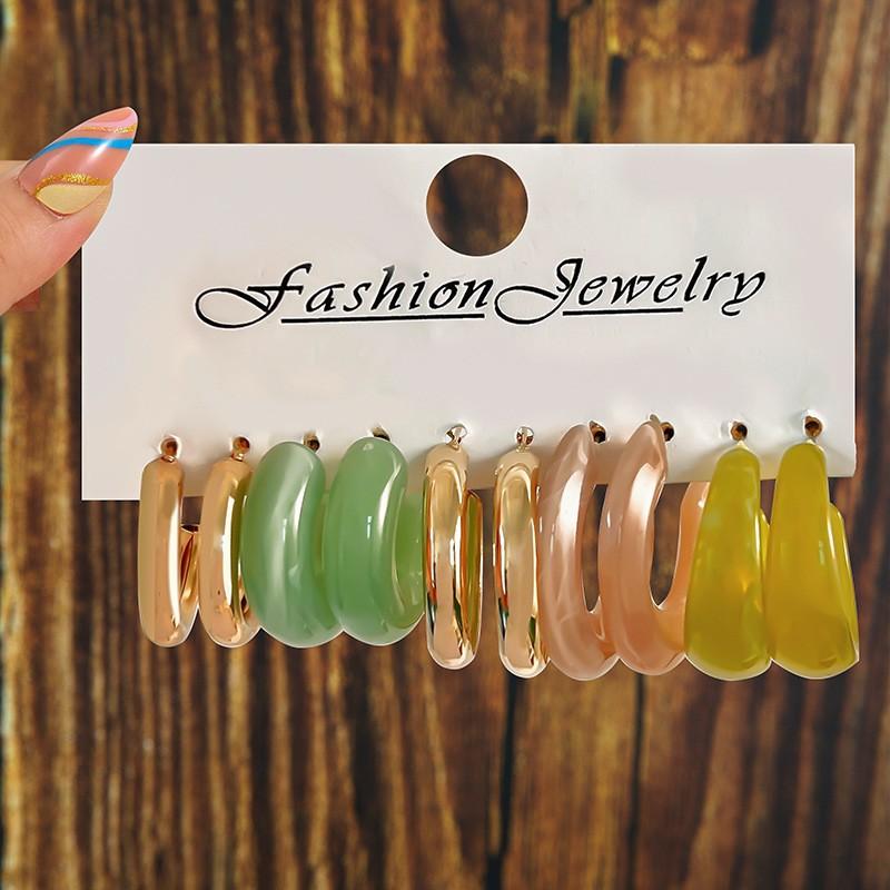 Best-selling C-shaped Stud Earring Set, Korean Fashionable Acrylic Sweet Earrings