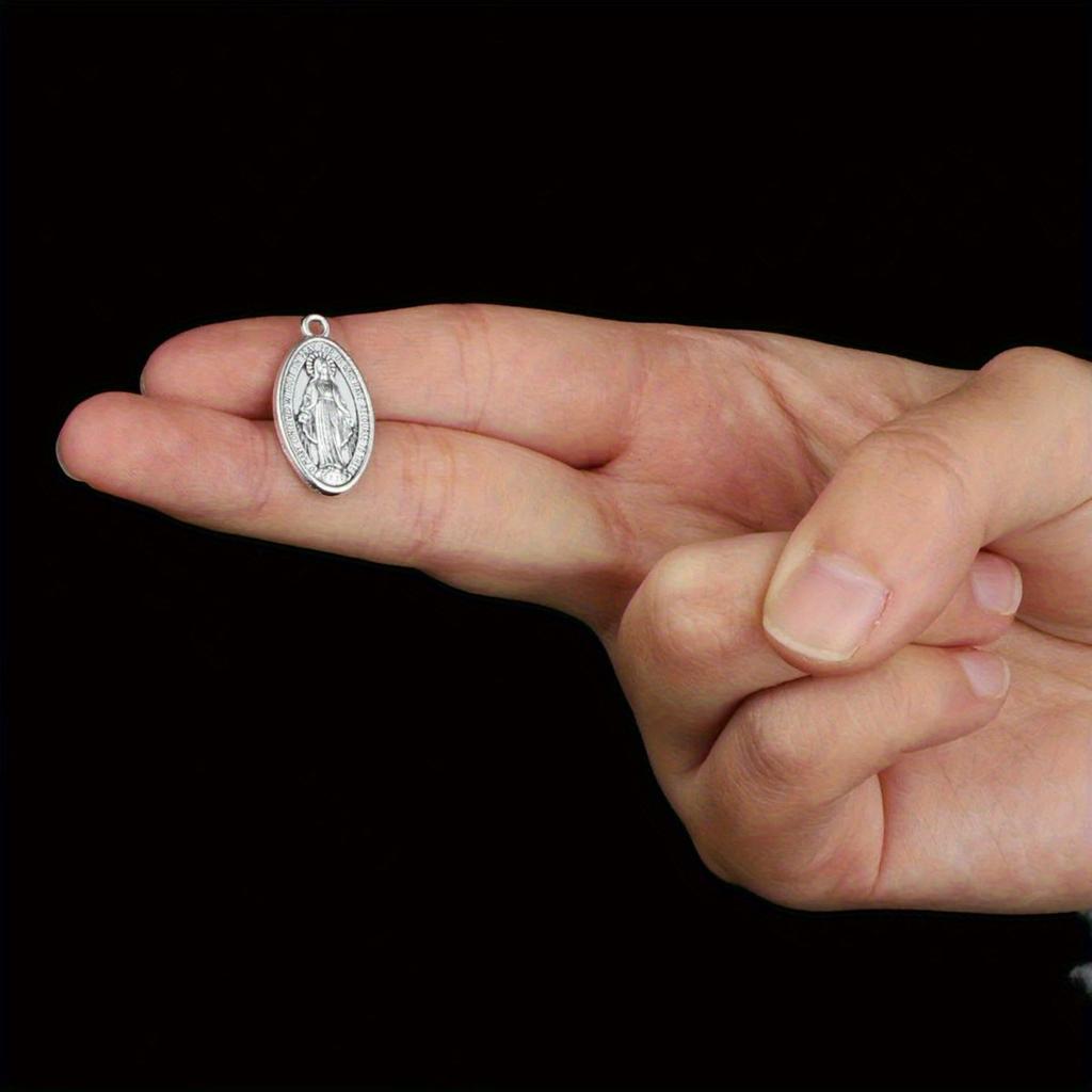 50 Stück Wunderbare Medaille Anhänger Unsere Liebe Frau Jungfrau Maria Ovale Form Charms DIY Herstellung Halsketten Katholische Schmuckaccessoires