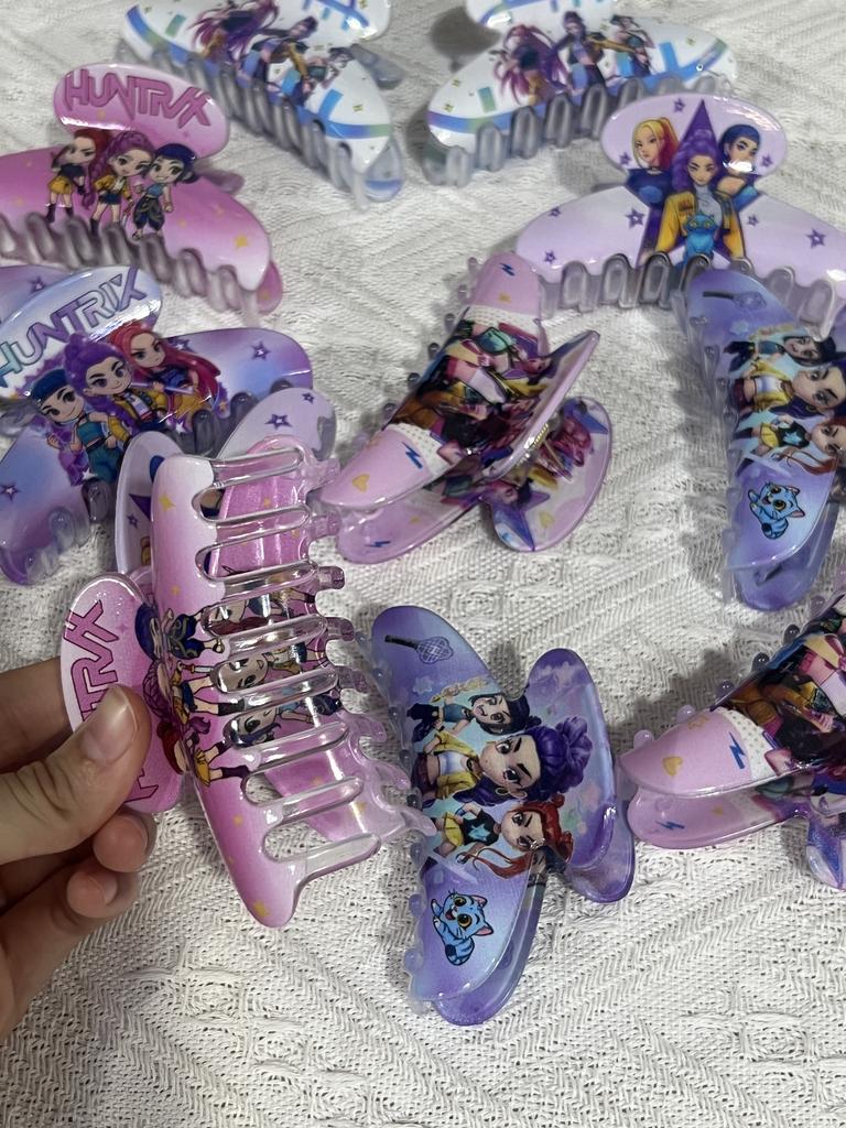 Gorące nowe Kpopowe spinki do włosów dla dziewczynek z grupy Demon Hunter, urocze plastikowe spinki do włosów, boczne spinki dla dziewczynek, akcesoria do włosów Prezent