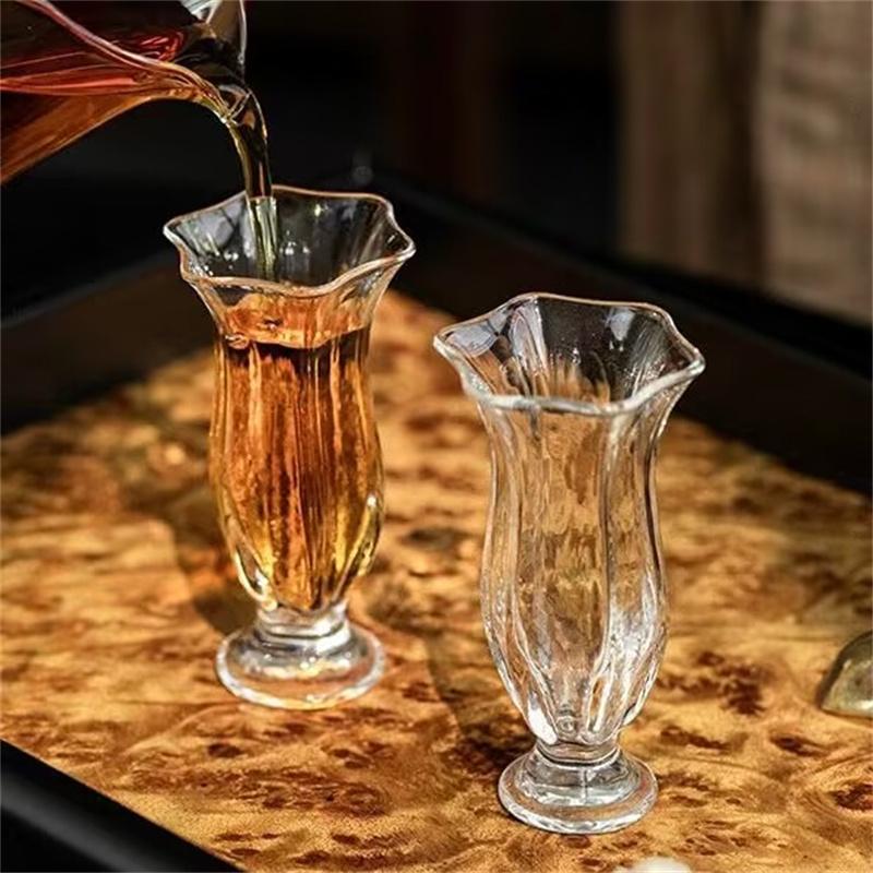

30ml Small Capacity Morning Glory Shape Glass Kung Fu Teacup Heat Resistant Tea Set Tea Cup Tasting Sake Wine Cup 1pcs