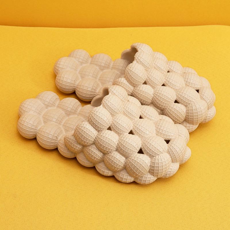 Sandals Fashion Massage Mesh Sandals and Slippers New Trend Slippers Men